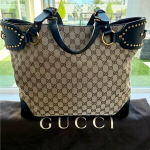 Gucci Cream and Black Tote with Gold Accents blk leather trim iconic monogram